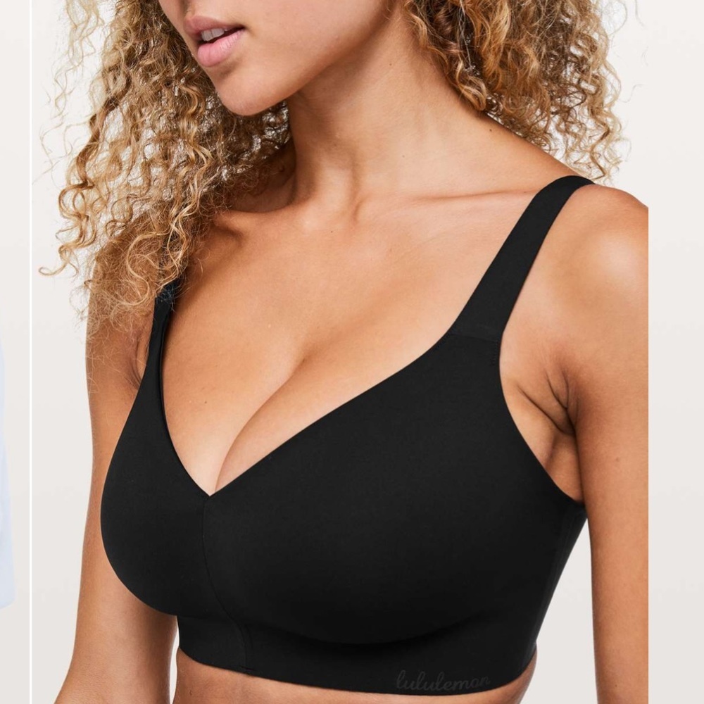 Lululemon Like Nothing Bra Lightweight Sweat Wicking Soft
Size 32 DD Yoga Sport